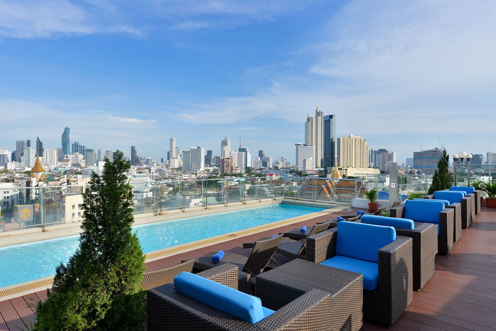 Hotel Royal Bangkok 64/67