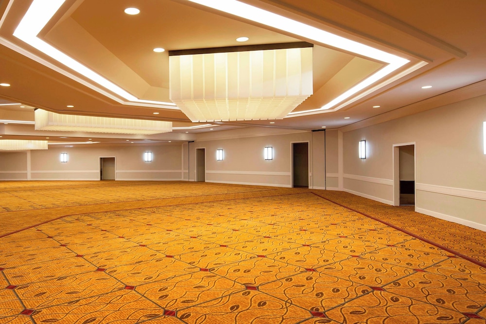 Sheraton Inner Harbor 9/50