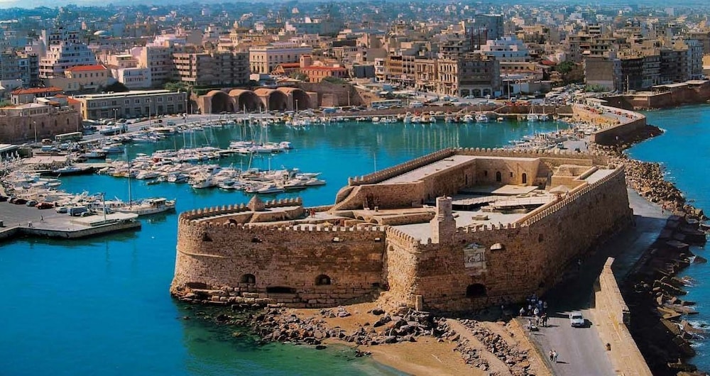 Heraklion Old Port Apartments 37/48