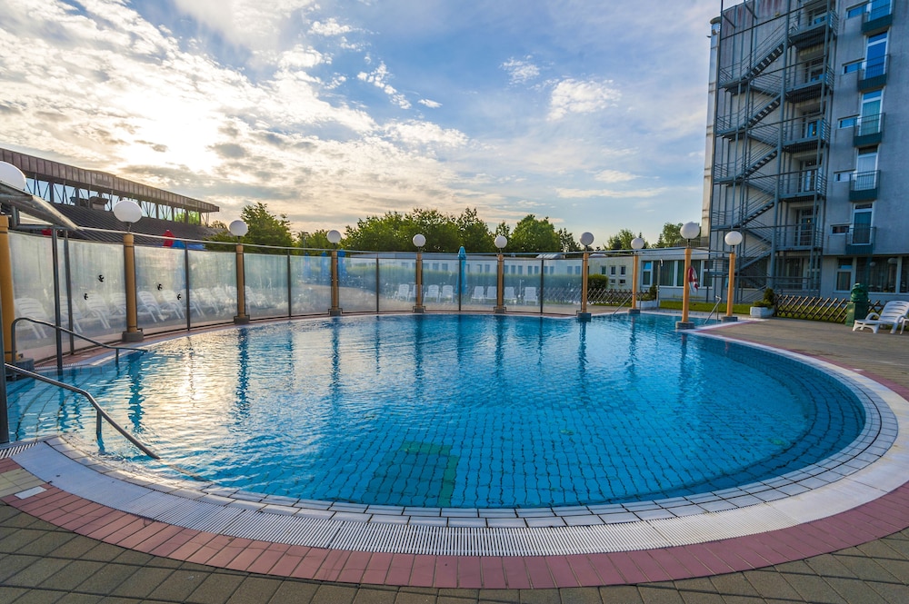 Izvir Hotel 3/47