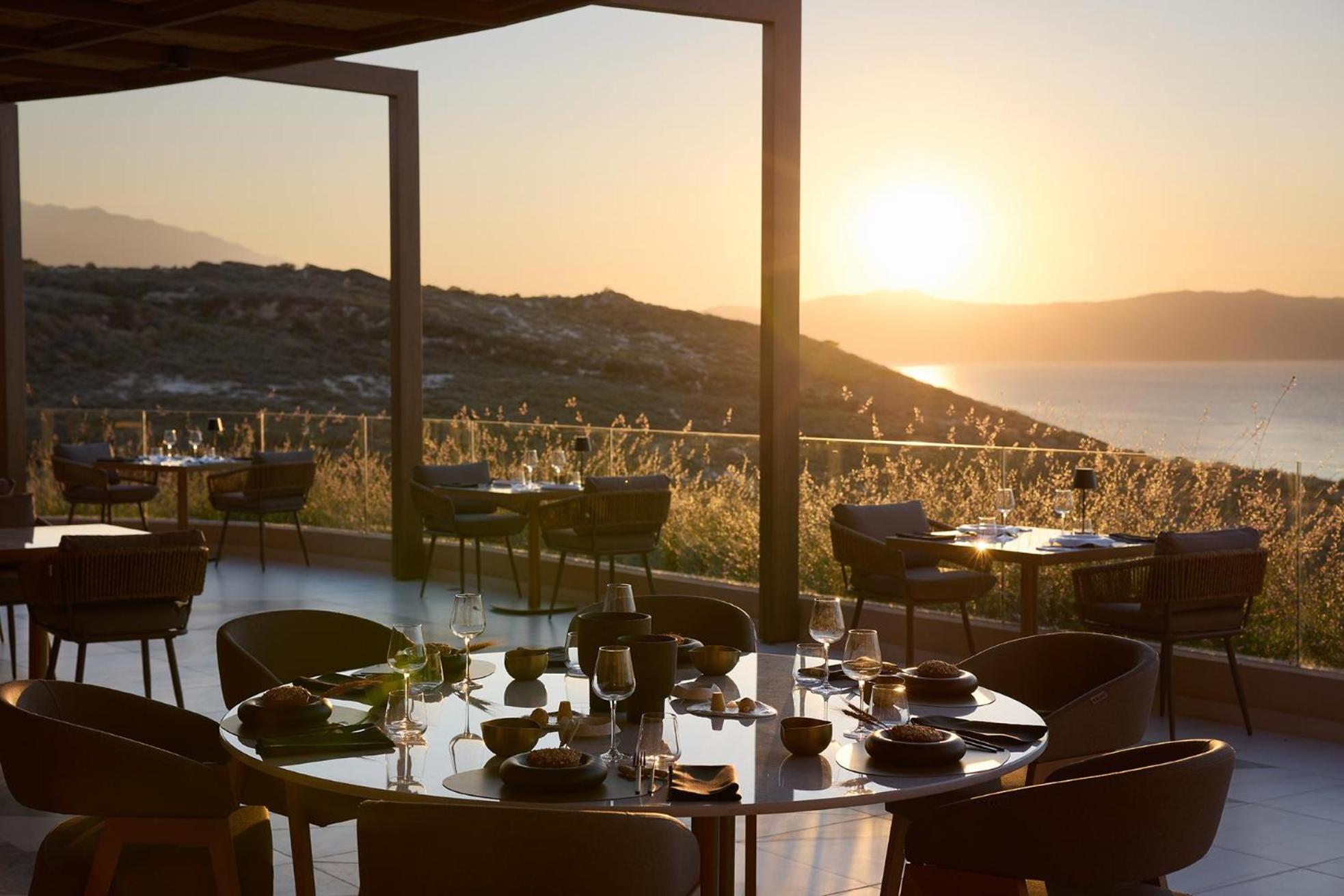 Oros Luxury Beach Resort 54/65