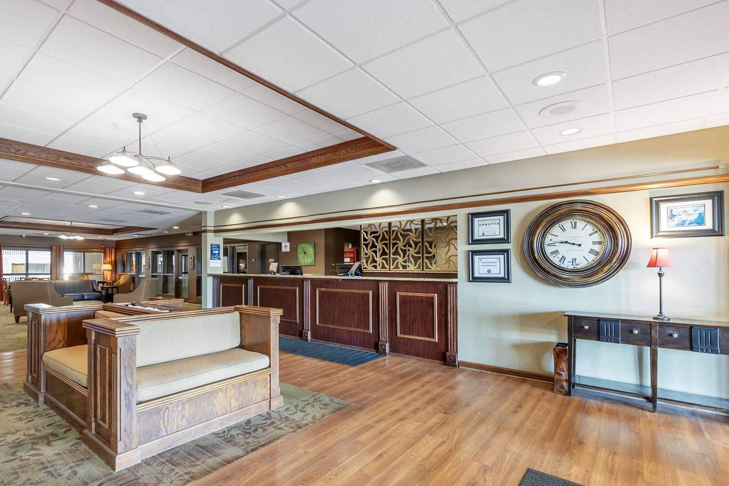 Best Western Plus Steeplegate Inn 8/51
