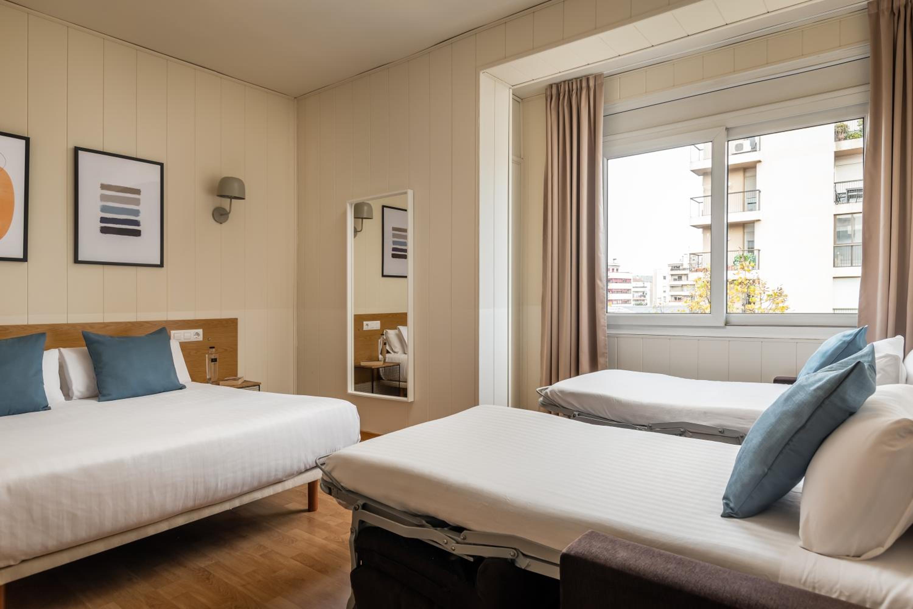 غرفة عائلية، Hotel Margarit 3/10