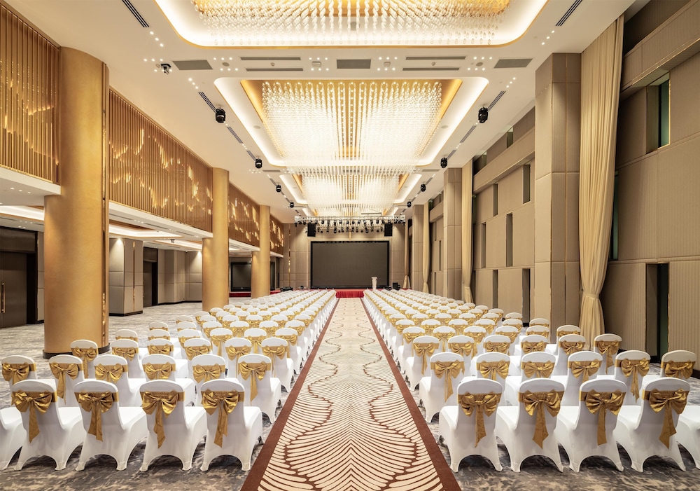 Radisson Blu Hotel 41/50