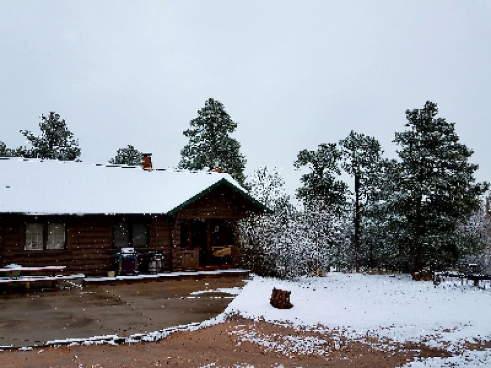Black Forest B&B Lodge & Cabins 44/49
