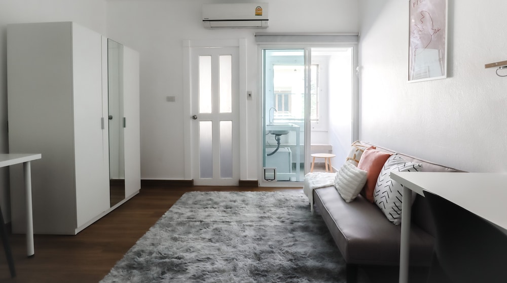 غرفة بزنس بسريرين منفصلين وسرير بطابقين بإطلالة على الحديقة، Link Mansion 4/5