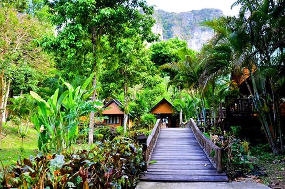 Dream Valley Resort Tonsai Beach 60/72