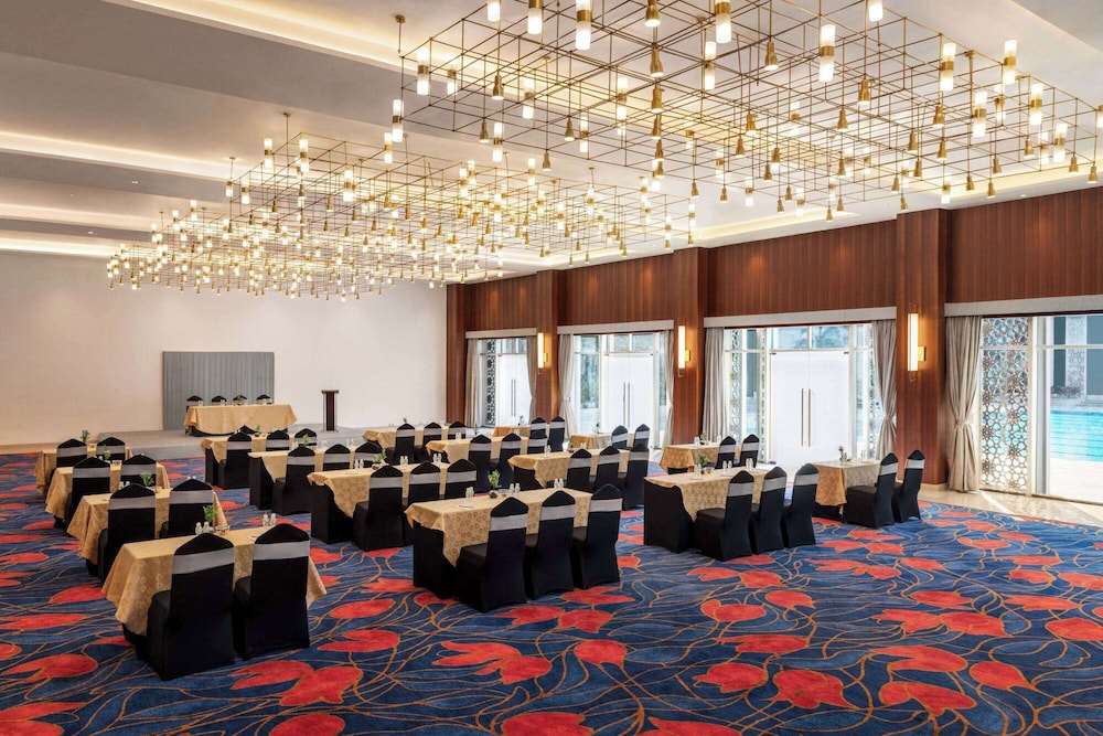 Ramada by Wyndham Ahmedabad Narendra Modi Stadium Motera 38/49