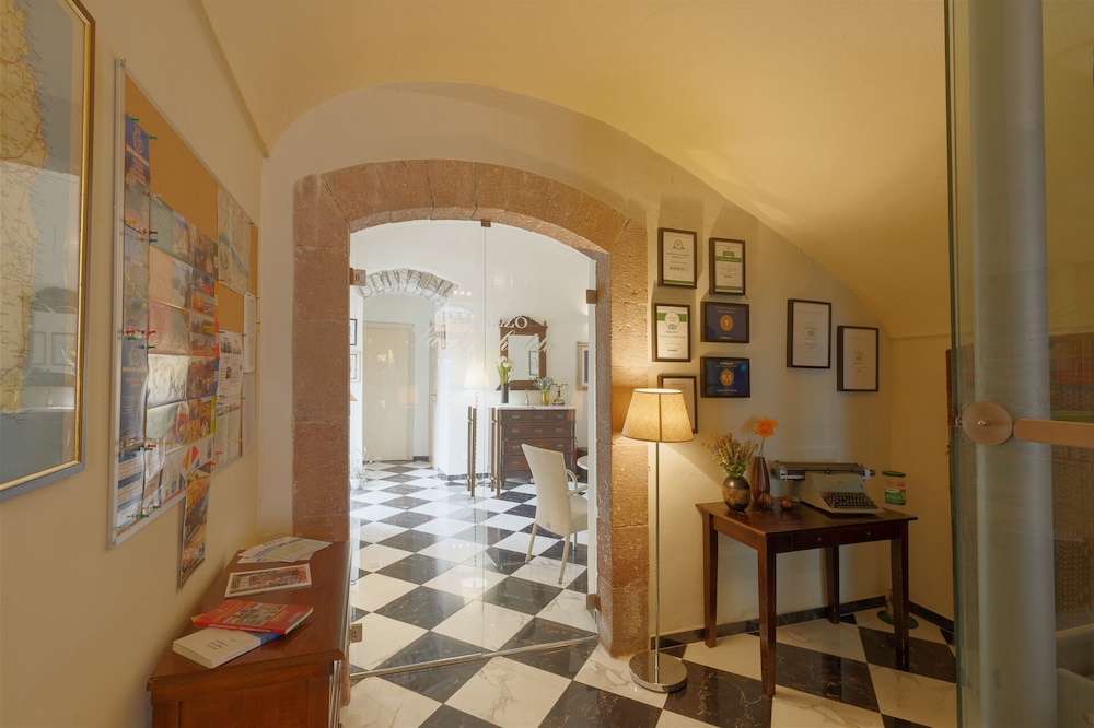 Hotel Palazzo Sa Pischedda 62/78