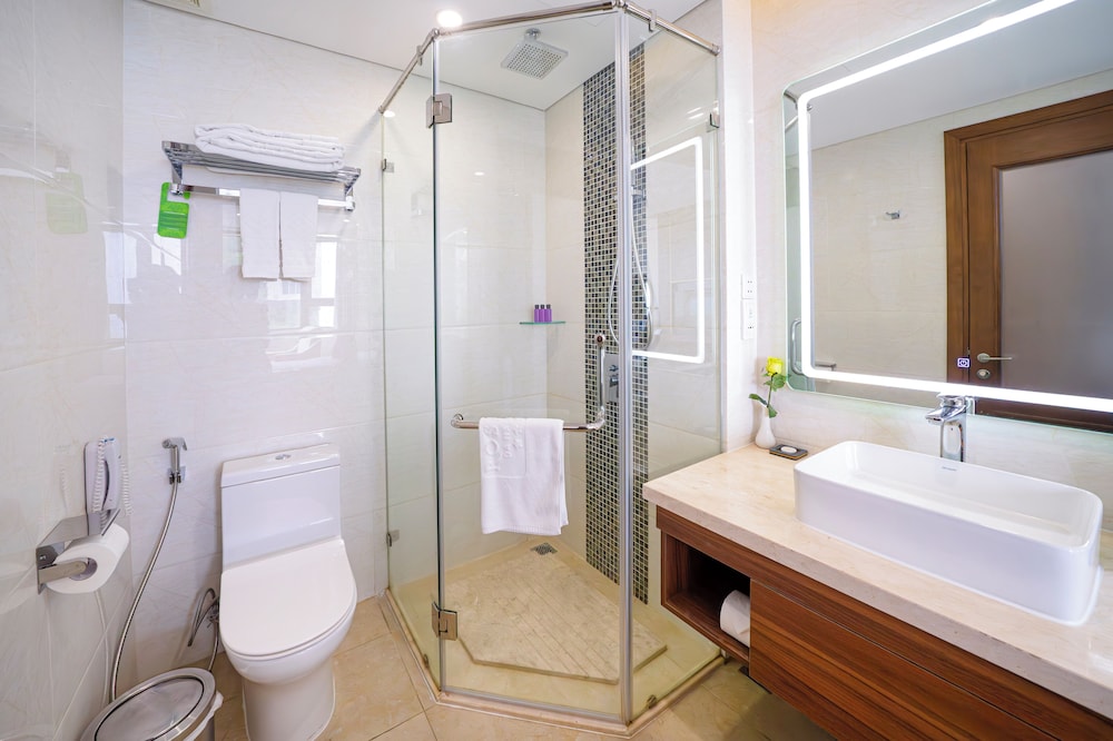 Rosamia Da Nang Hotel 83/84