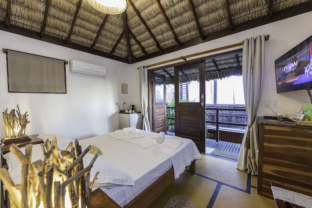 Suite, Queen Bed, Tropical Garden View