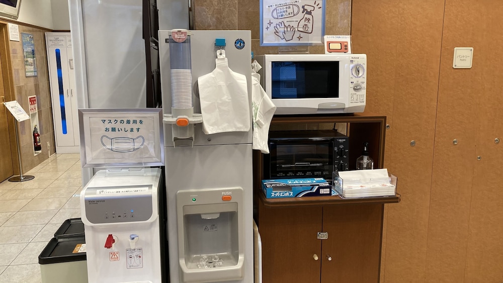 TOYOKO INN OKINAWA NAHA KOKUSAI-DORI MIEBASHI-EKI 58/64