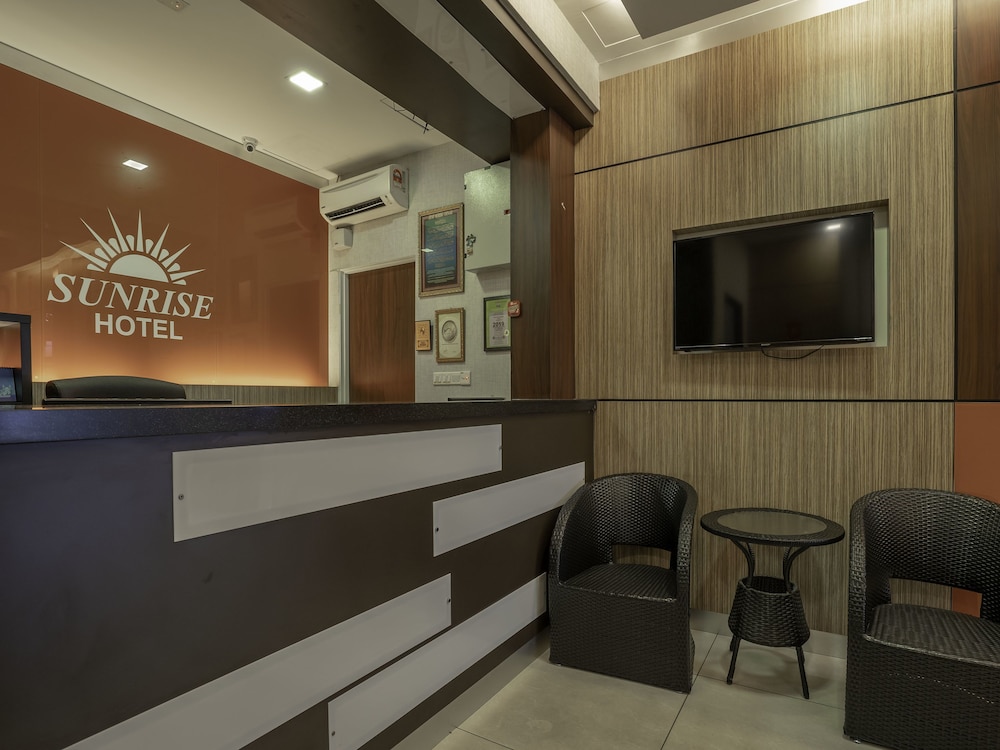 Sunrise Hotel 6/46