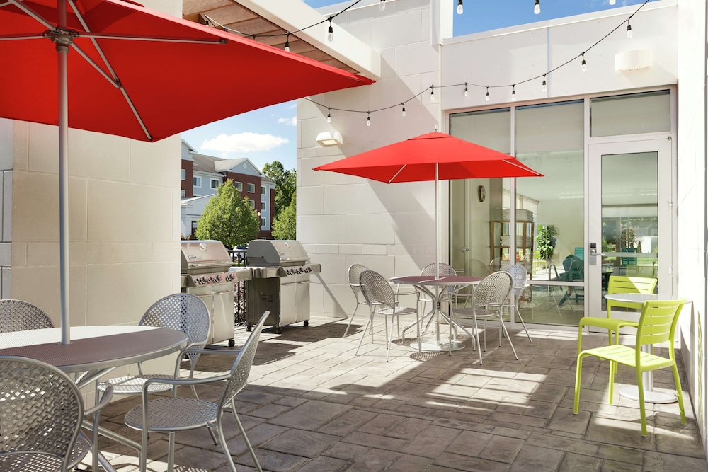 Home2 Suites By Hilton Saratoga Malta 20/38