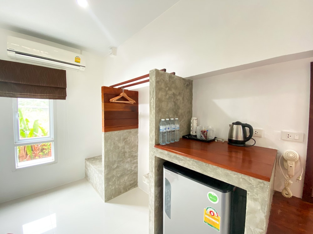 Hatzanda Lanta Resort 7/64