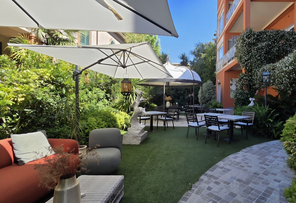 Hotel Viscardo 48/55