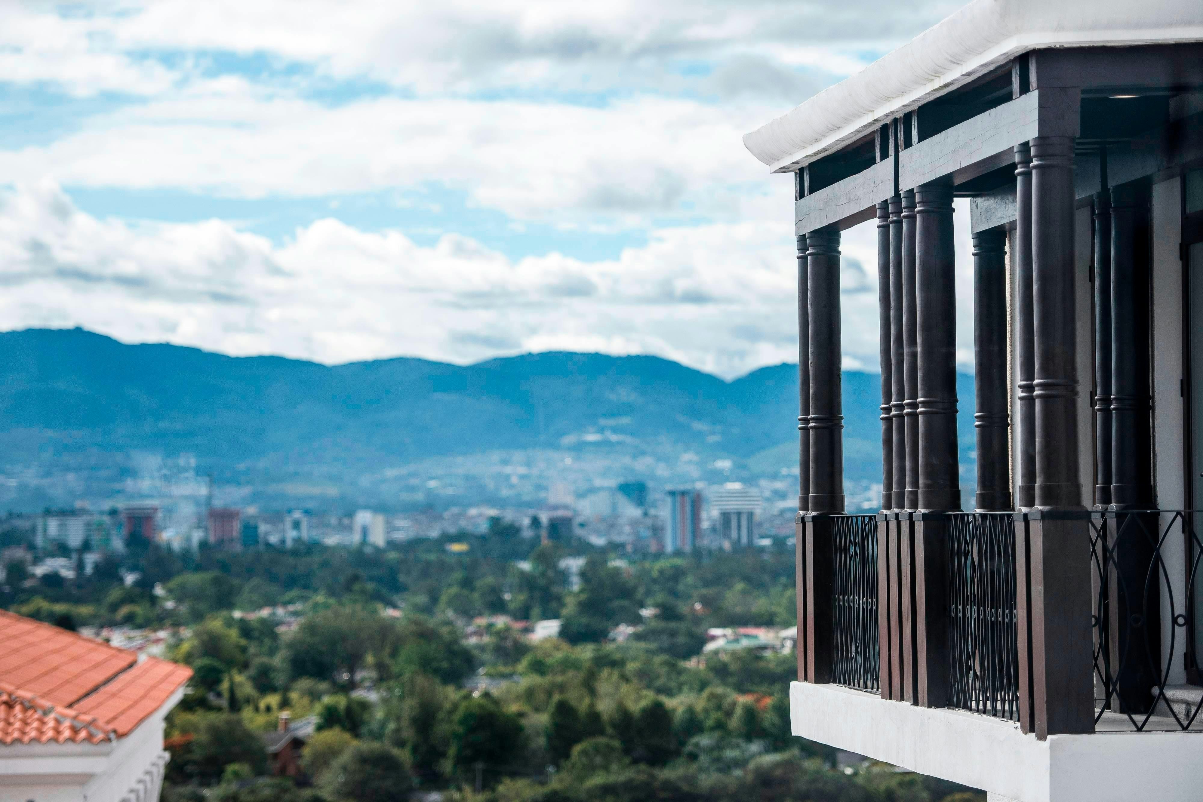 AC HOTEL BY MARRIOTT GUATEMALA CITY 7/45
