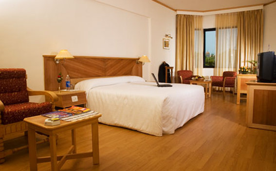 Fortune Hotel the South Park Trivandrum 1/1