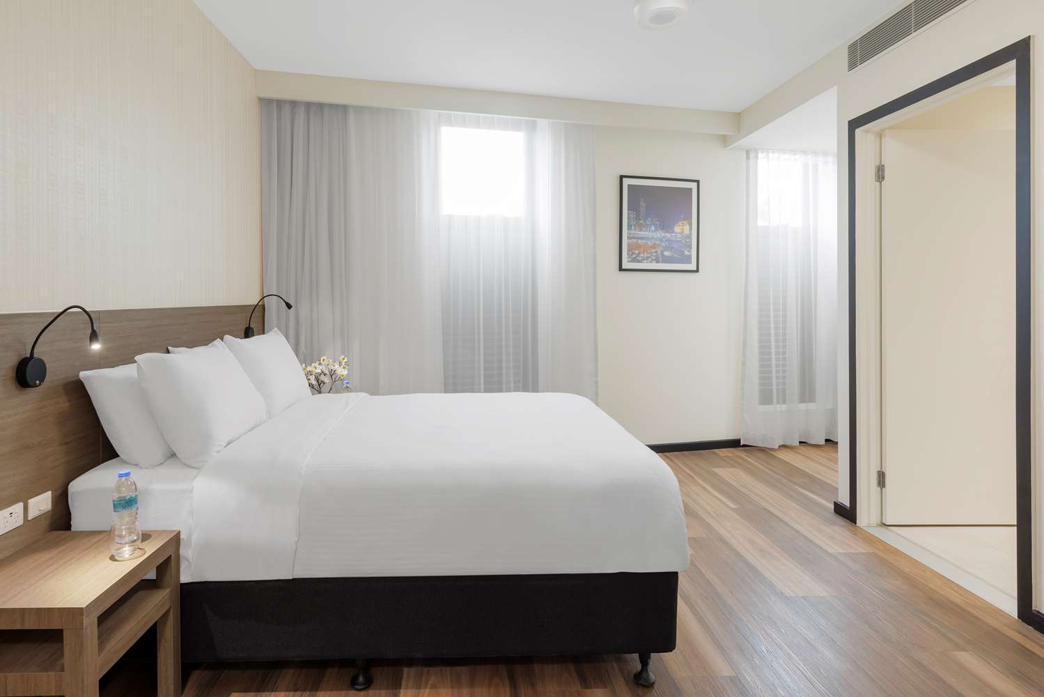 Room, Queen Bed, Accessible