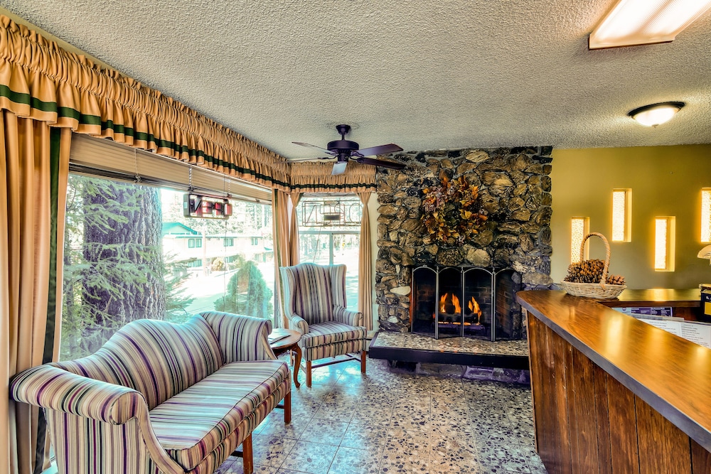 Lake Tahoe Ambassador Lodge 38/57