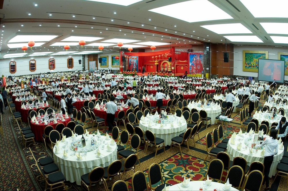 Labersa Grand Hotel And Convention Center 46/48