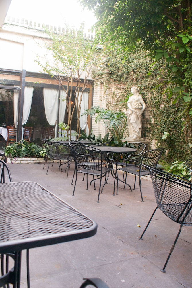 Prince Conti Hotel 5/36