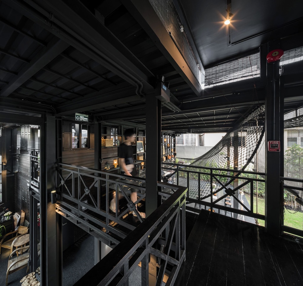 Kloem Hostel - Adults Only 60/67