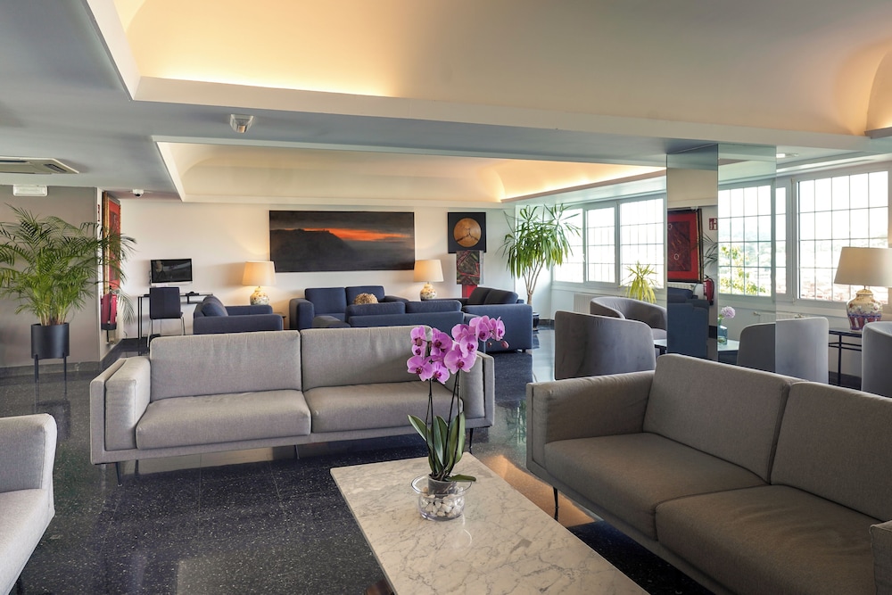 Hotel Avenida 40/62