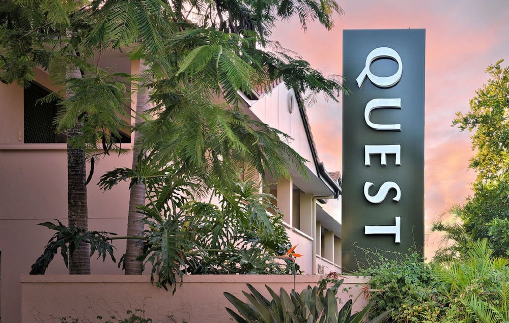 Quest Ascot 1/25