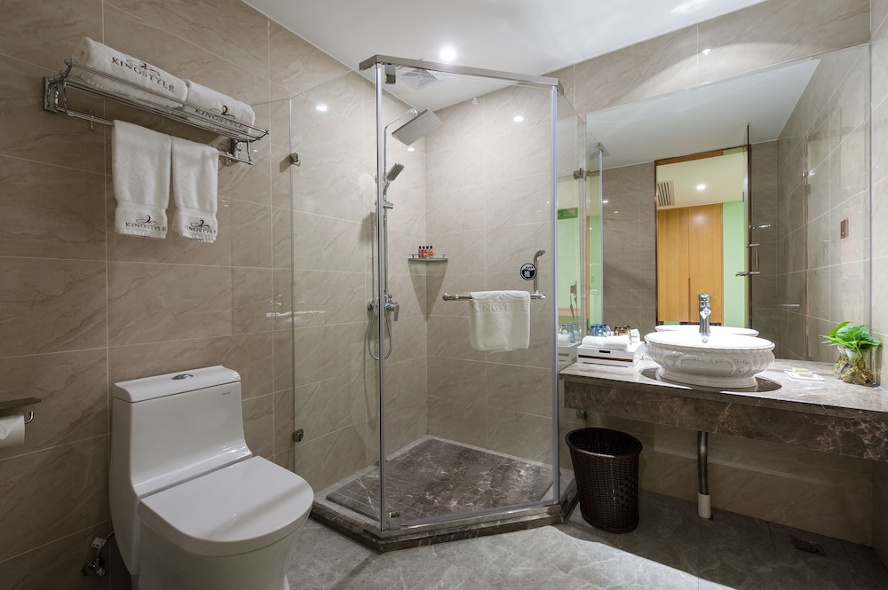 Nan Yang Royal Hotel 43/47