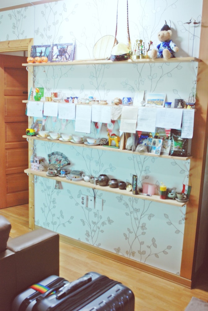 Tavo House 2/37