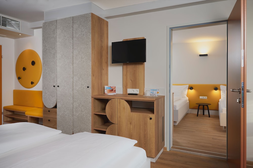 غرفة عائلية بغرفتي نوم، H2O Hotel-Therme-Resort 3/6