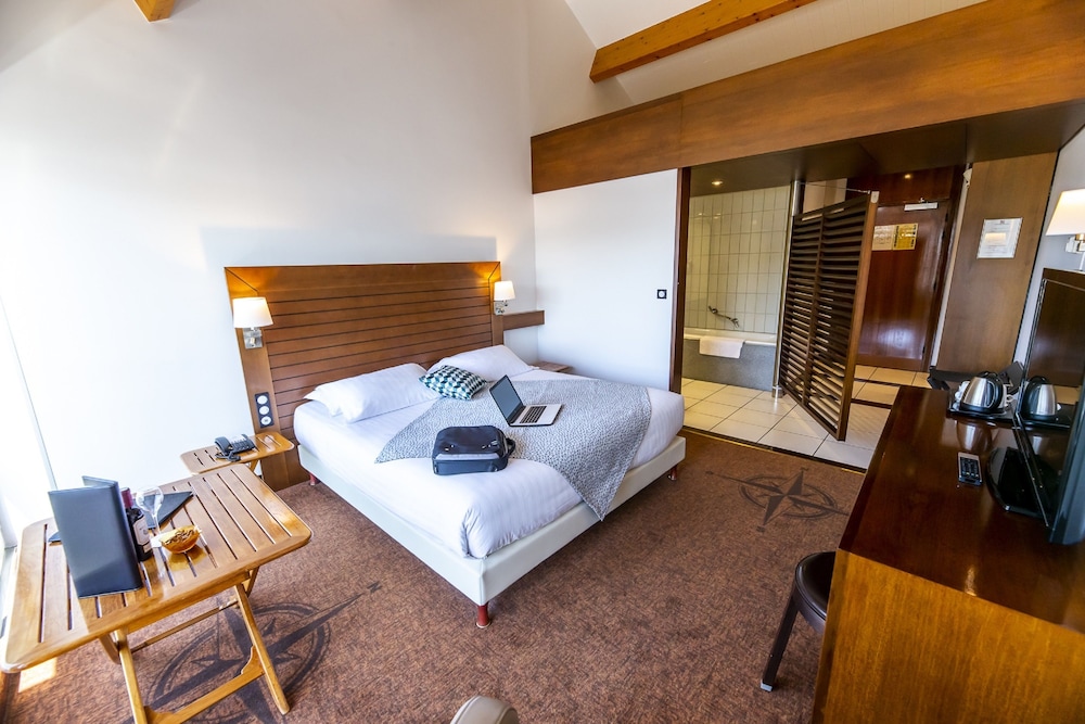 HOTEL LE GRAND PAVOIS 29/87