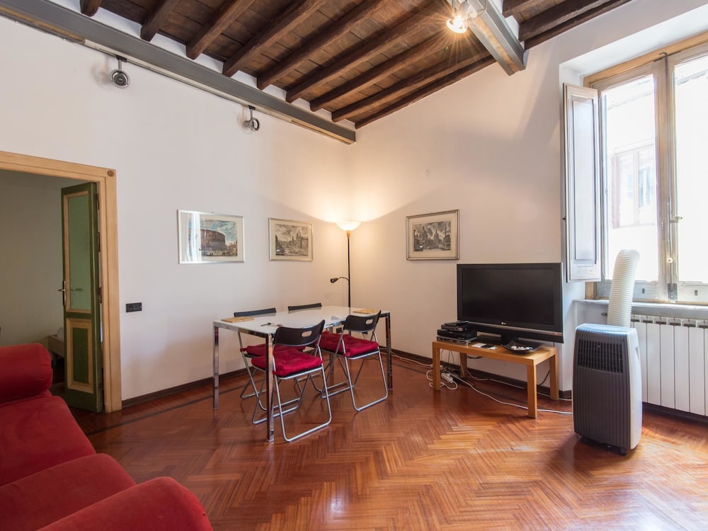 RSH Piazza Navona Charming Apartment 2 11/22