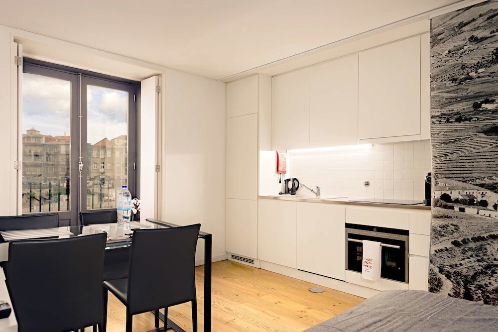Old City Design Apartments 45/46