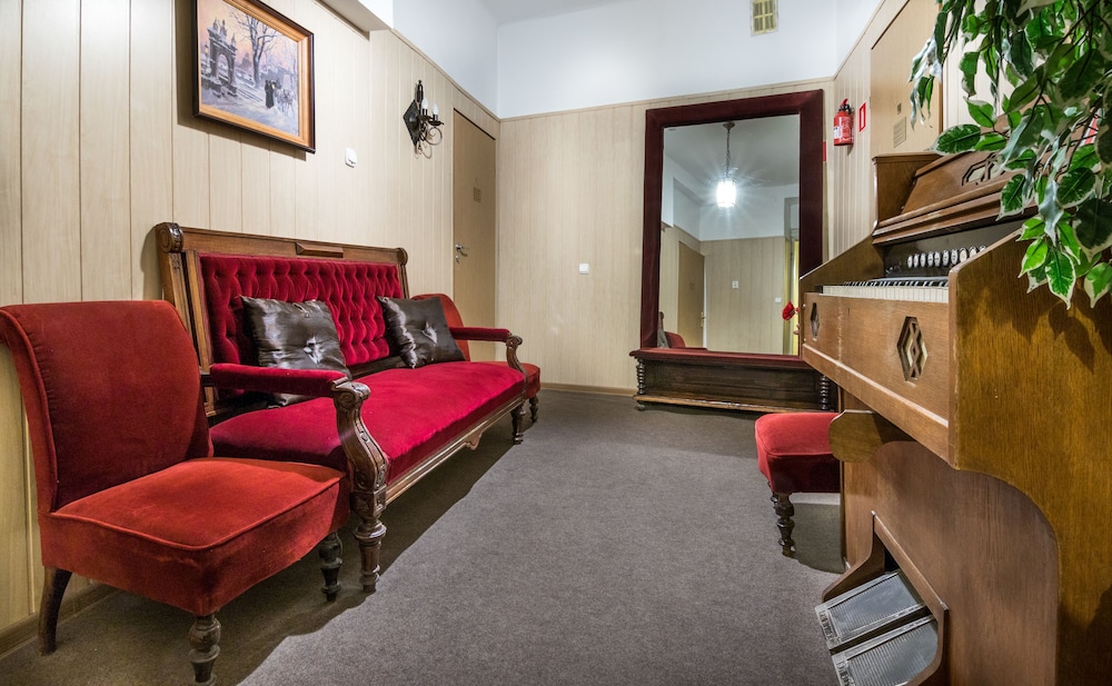 Unikat Guest Rooms 44/72