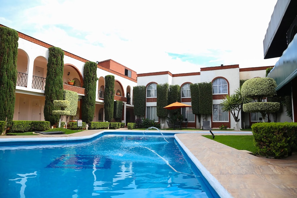 Villa del Sol and Suites 11/62