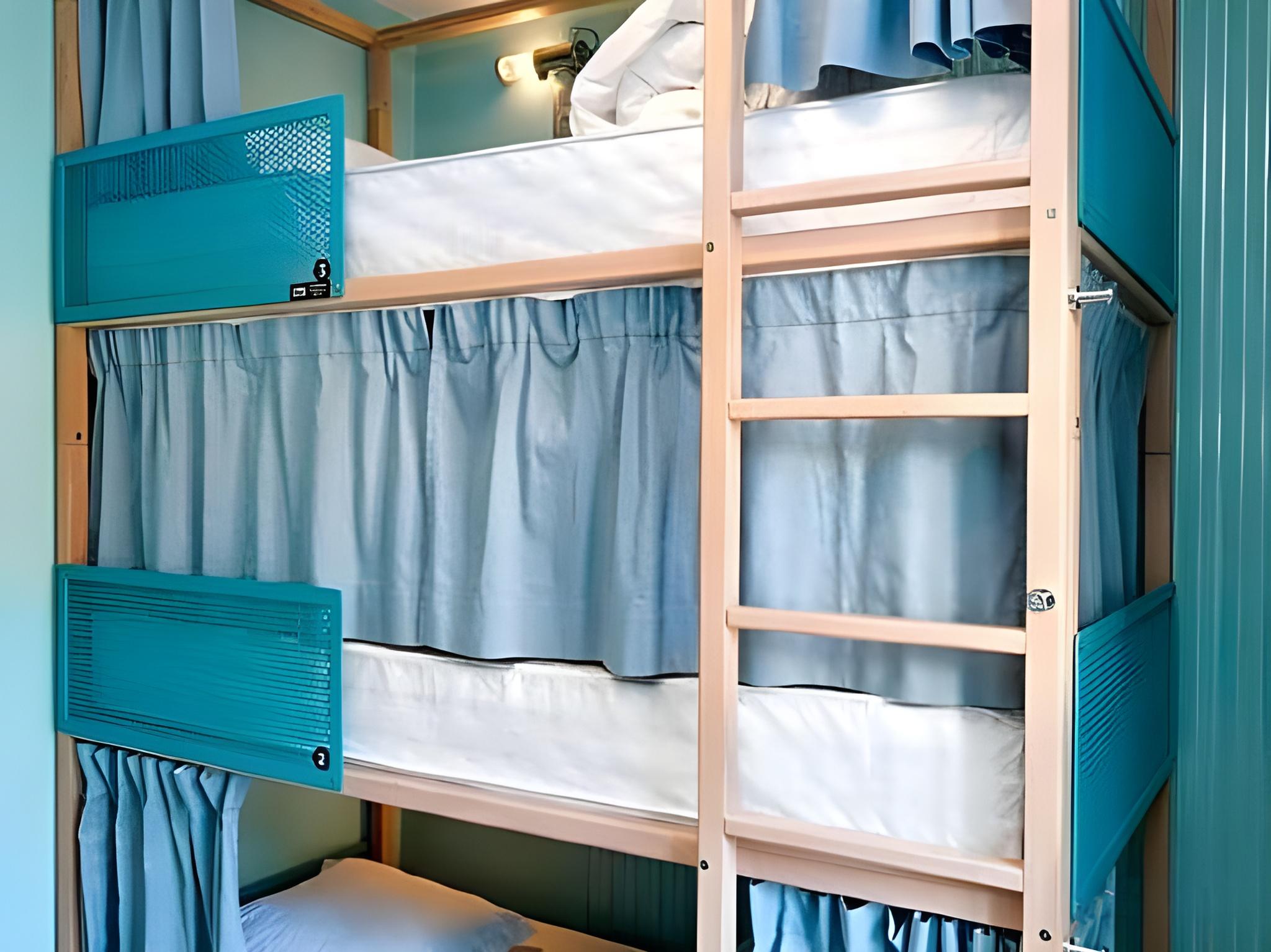 Mixed Dorm, 5 Beds
