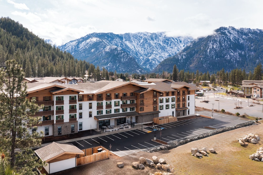 La Quinta Inn and Suites by Wyndham Leavenworth 57/60