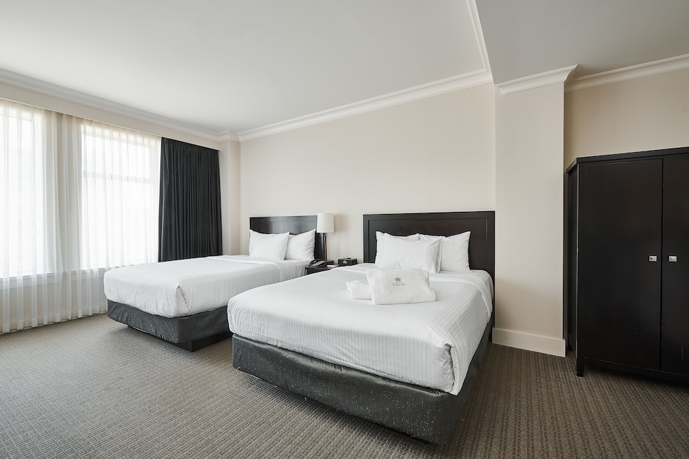 HOTEL RIALTO 24/63