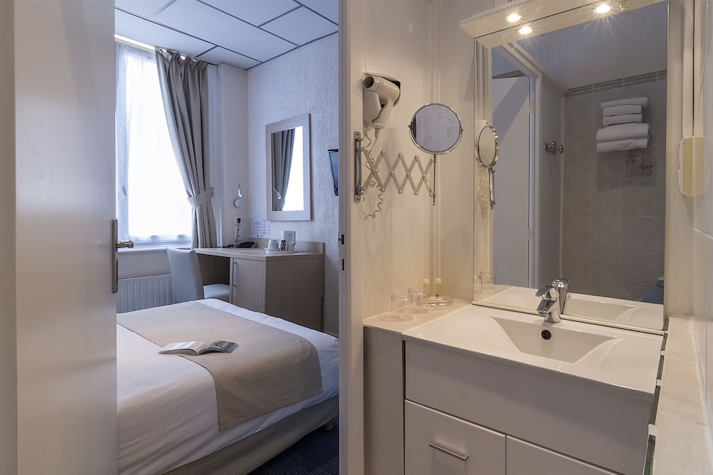 Hotel du Moulin d Or 49/50