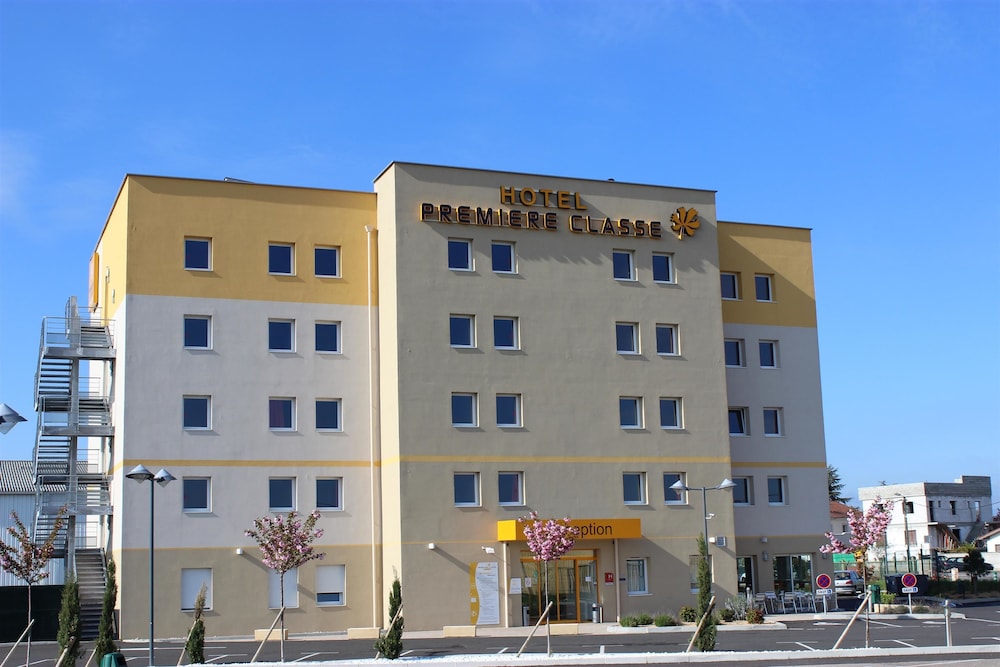 The Originals Access Tendance Hotel Saint Etienne Aeroport 1/50