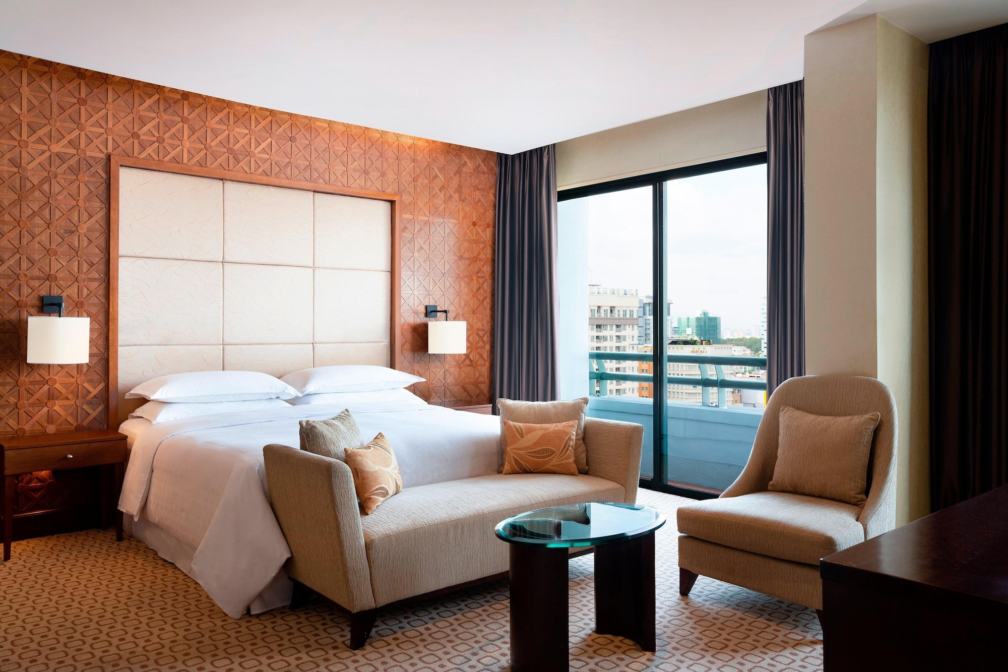Grand, Studio, King Bed, Club Lounge Access, Opera Tower