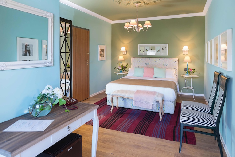 Areela Boutique Hotel 31/67