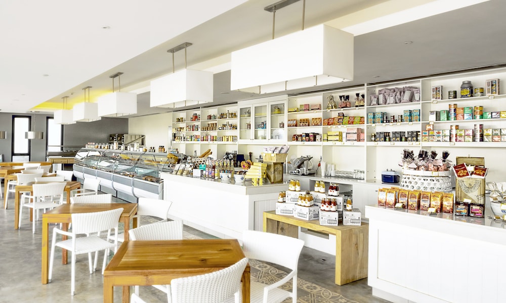 Radisson Blu Azuri Resort and Spa 62/69