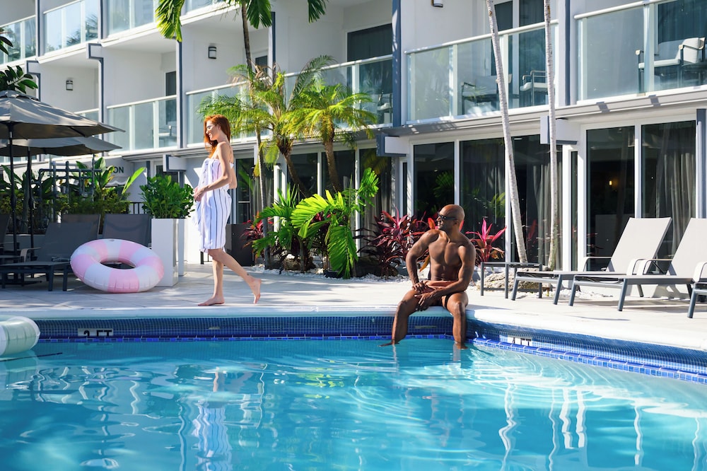 The Garden Hotel and Resort 55/62