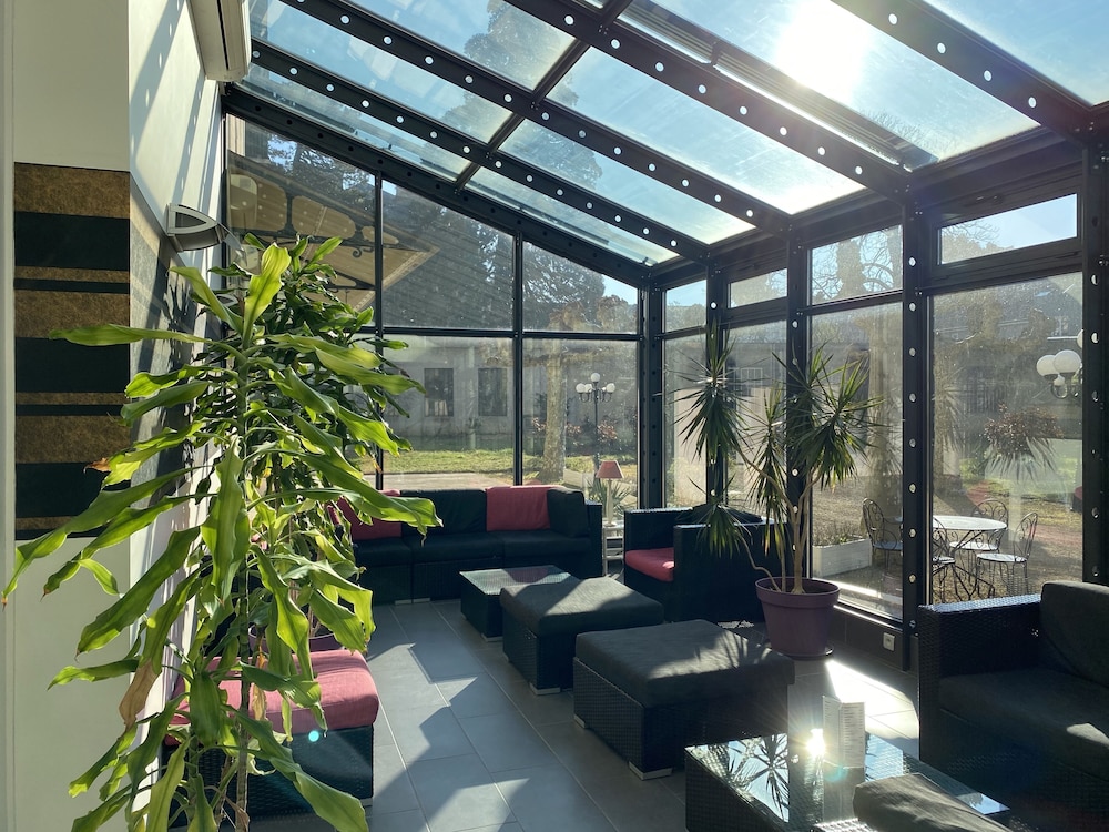 The Originals Boutique, Hotel Terminus, Bourg-en-Bresse Station 41/60
