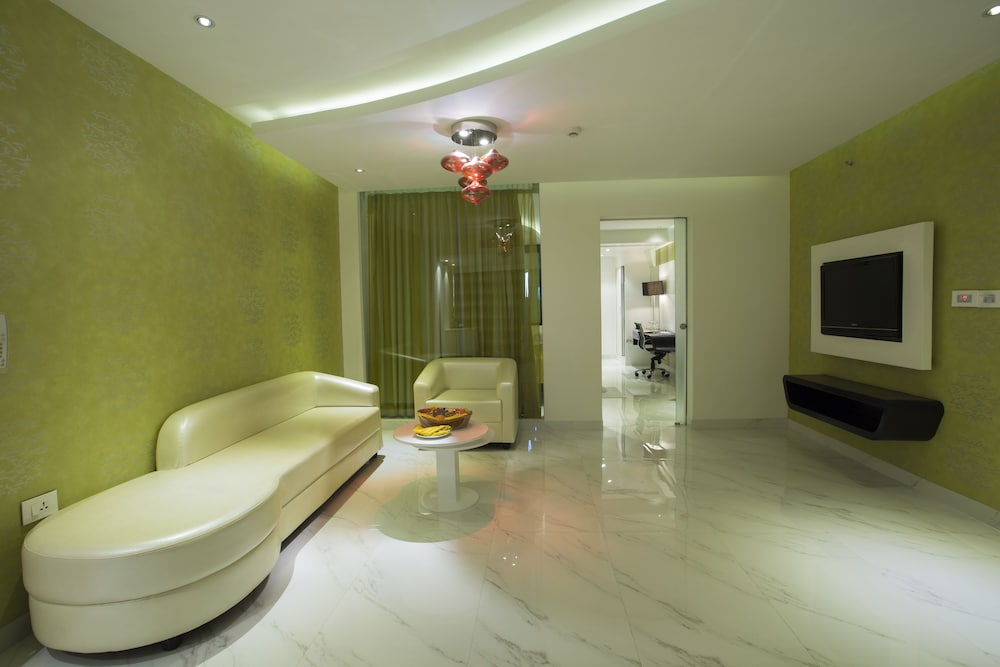 Hash Six Hotels 42/65