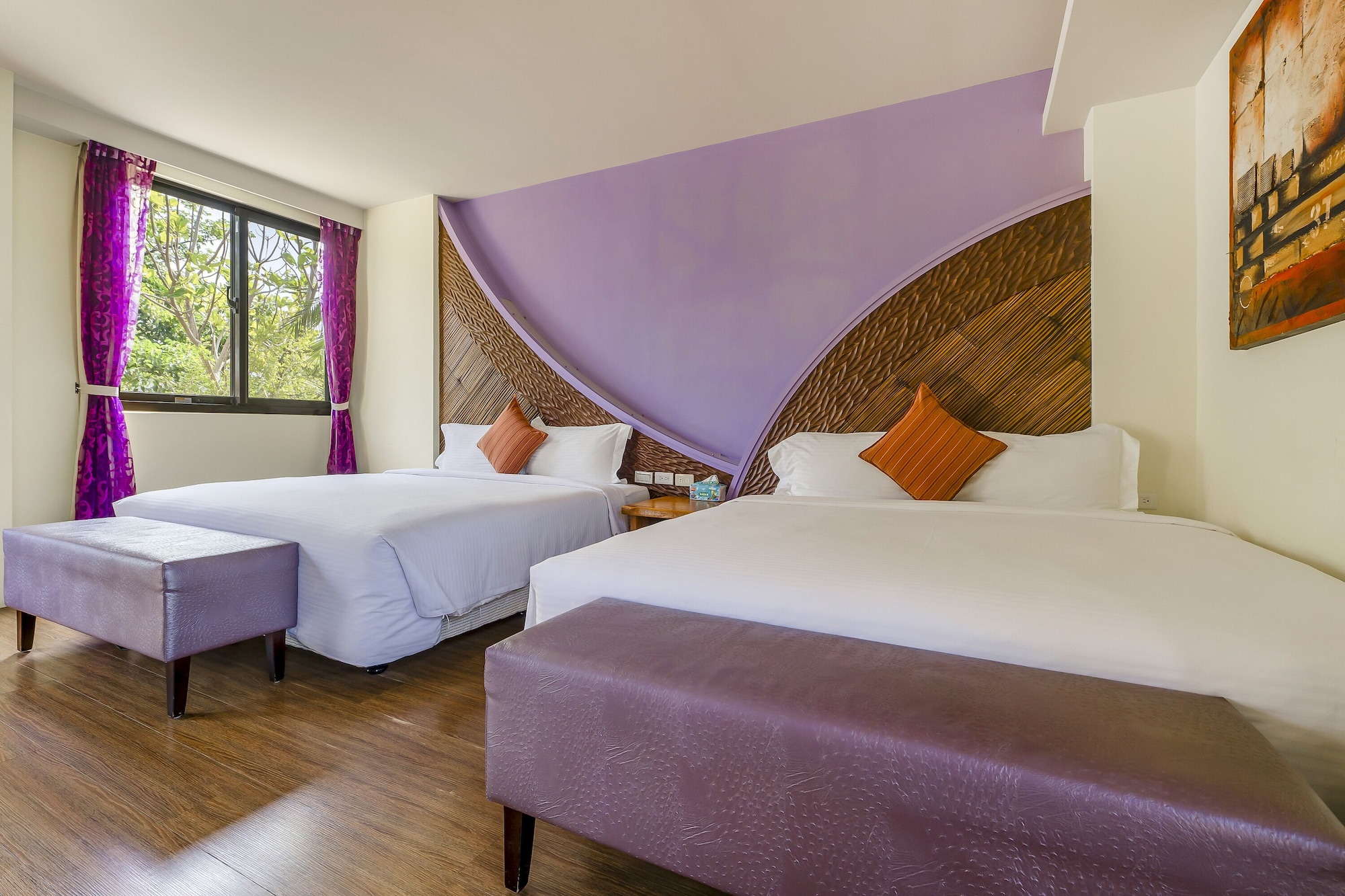 ROOM, KING AND TWIN BEDS, GARDEN VIEW
