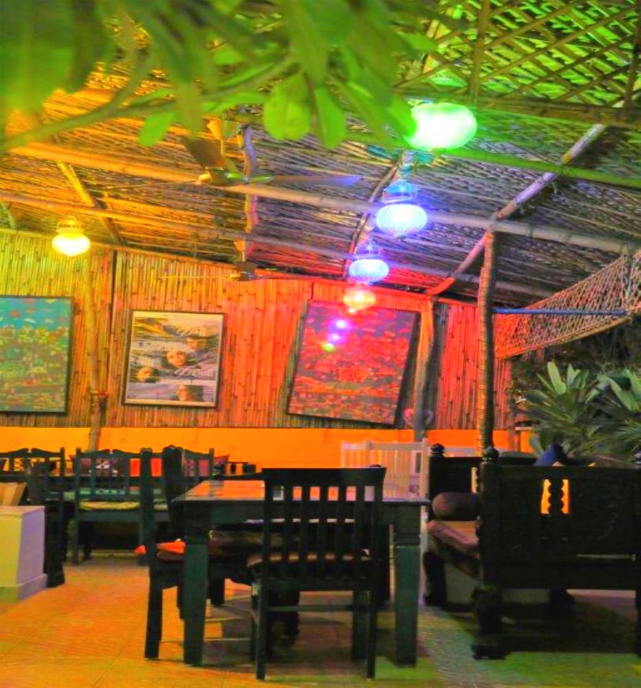 Jyoti Mahal A Royal Heritage Hotel 49/50